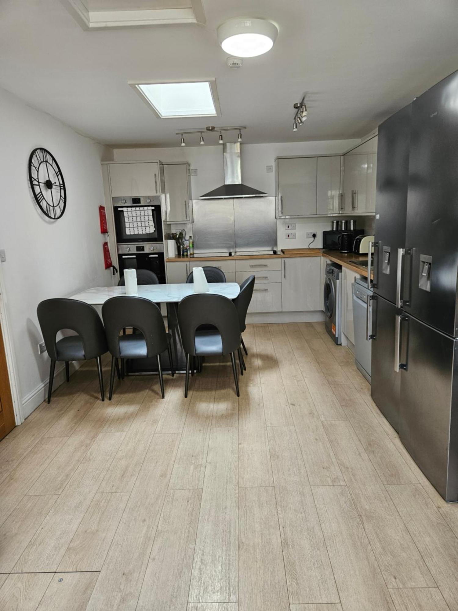 North Cambridge Guesthouse By Payman Club מראה חיצוני תמונה
